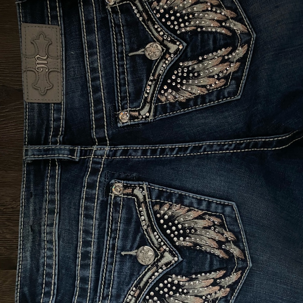 Size 29 | Miss Me | Signature Boot Cut